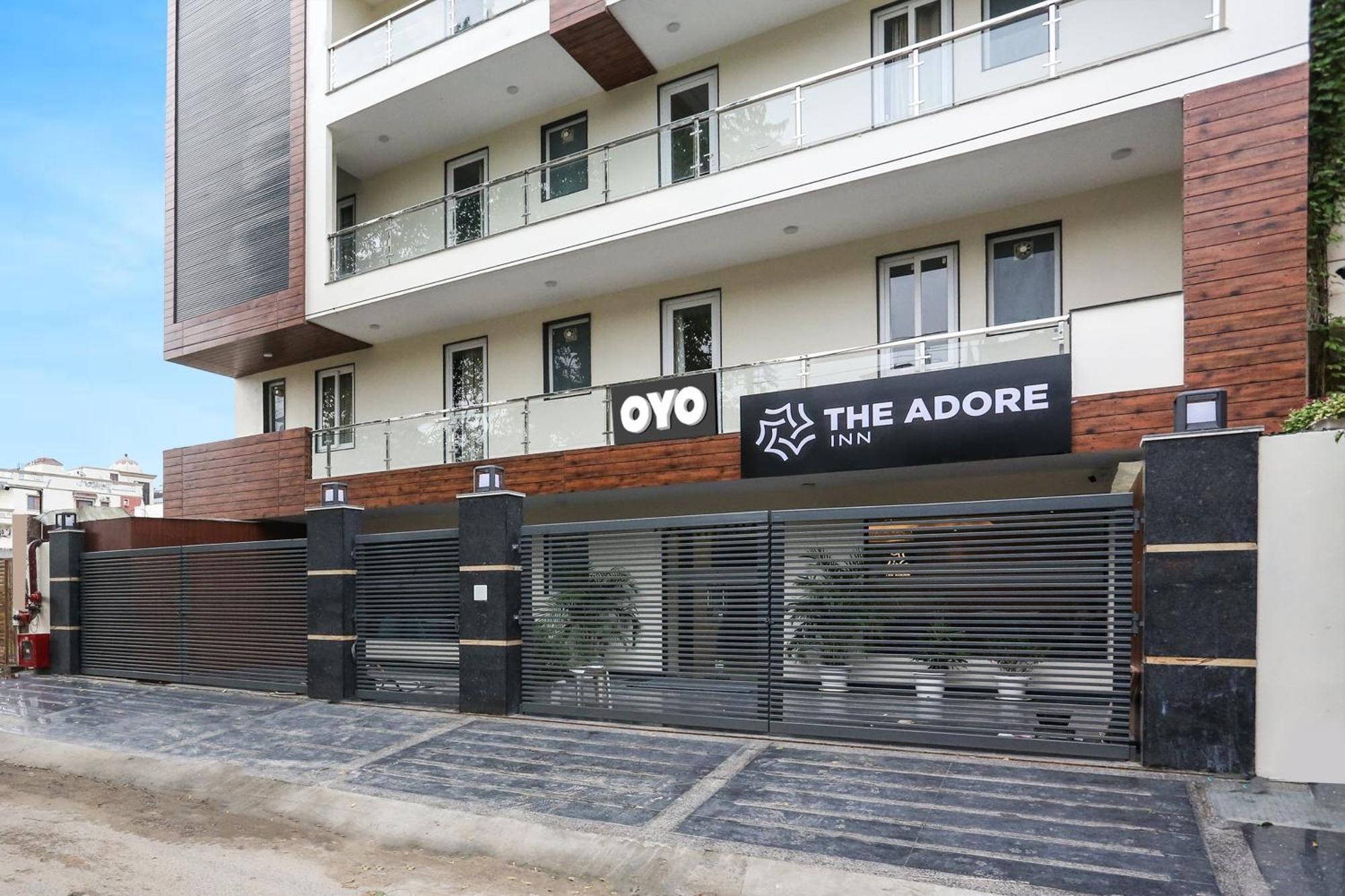 Townhouse The Adore Inn Gurgaon Exterior foto