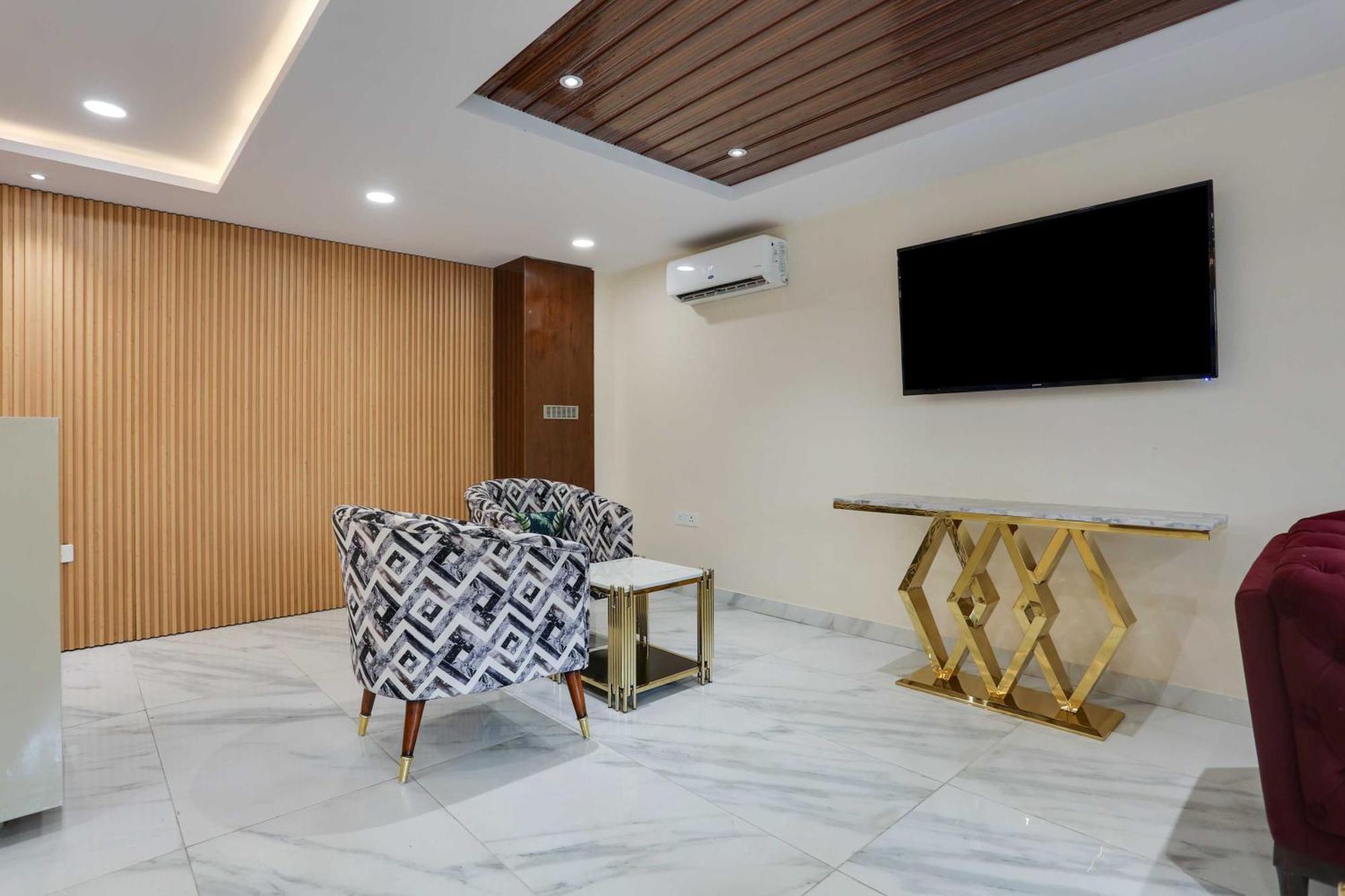 Townhouse The Adore Inn Gurgaon Exterior foto